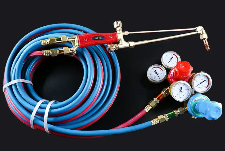 Are acetylene hoses generally red?